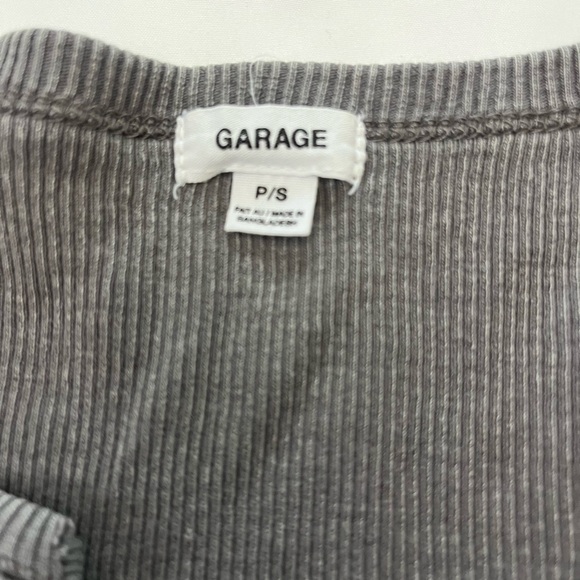 Garage Gray Ribbed Crop Top - Picture 2 of 3